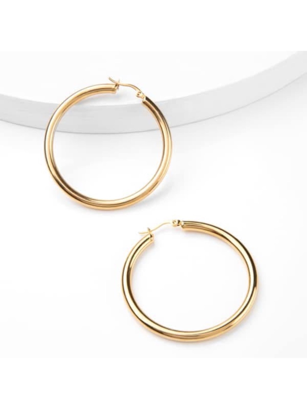 NEW Gold Kinnley Hoop Earrings